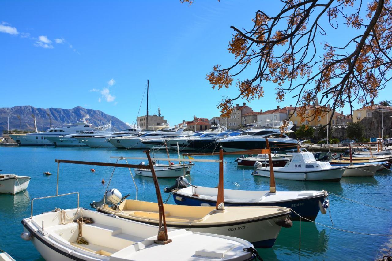 Montenegro Backpackers Home Будва Екстер'єр фото