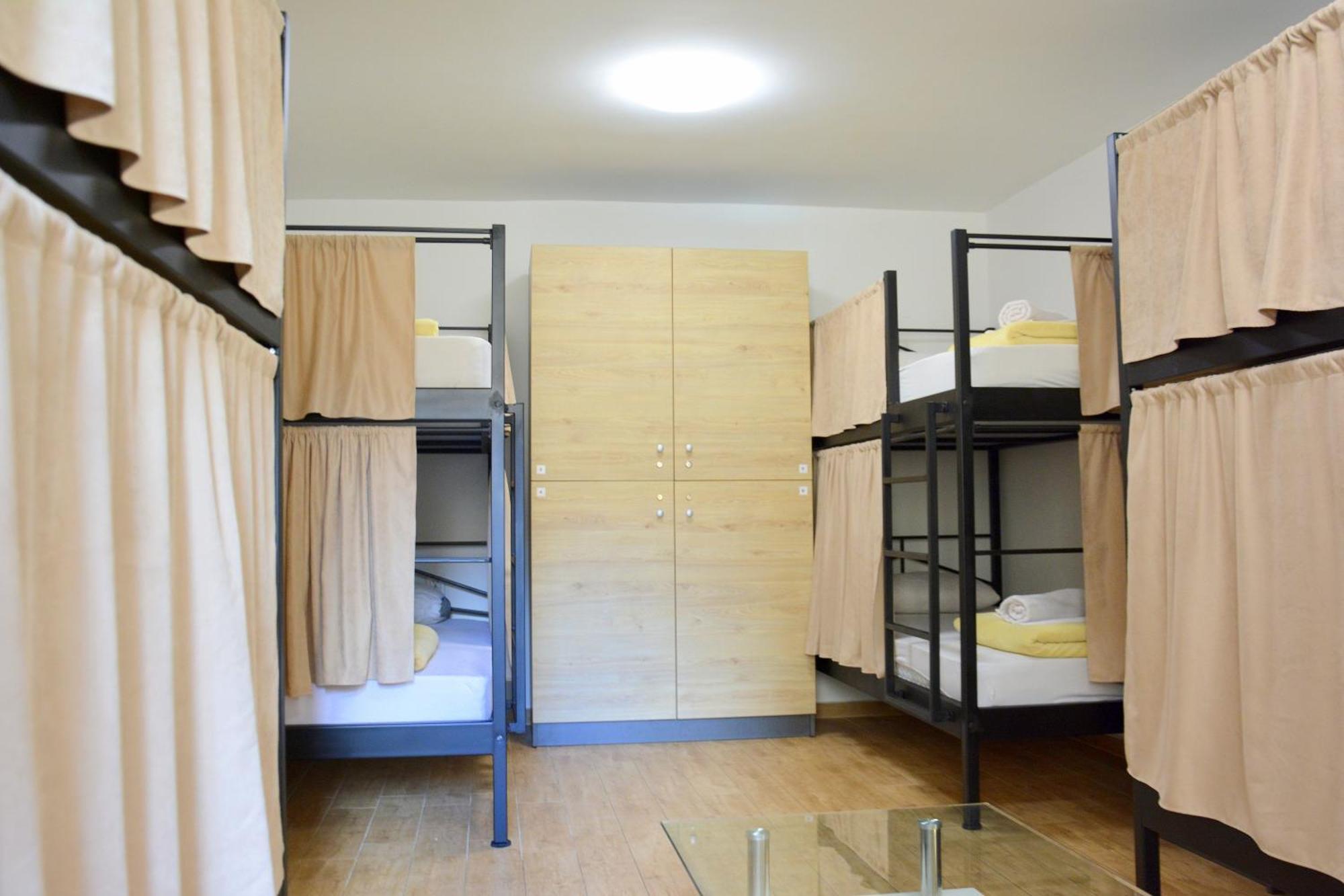Montenegro Backpackers Home Будва Екстер'єр фото